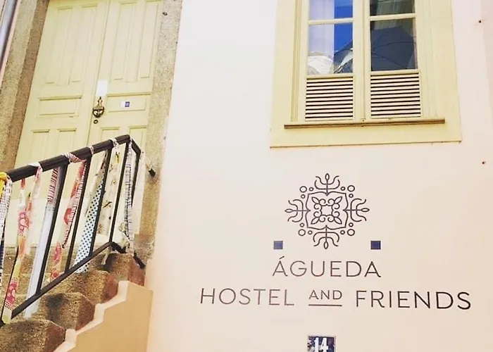 Hostel & Friends